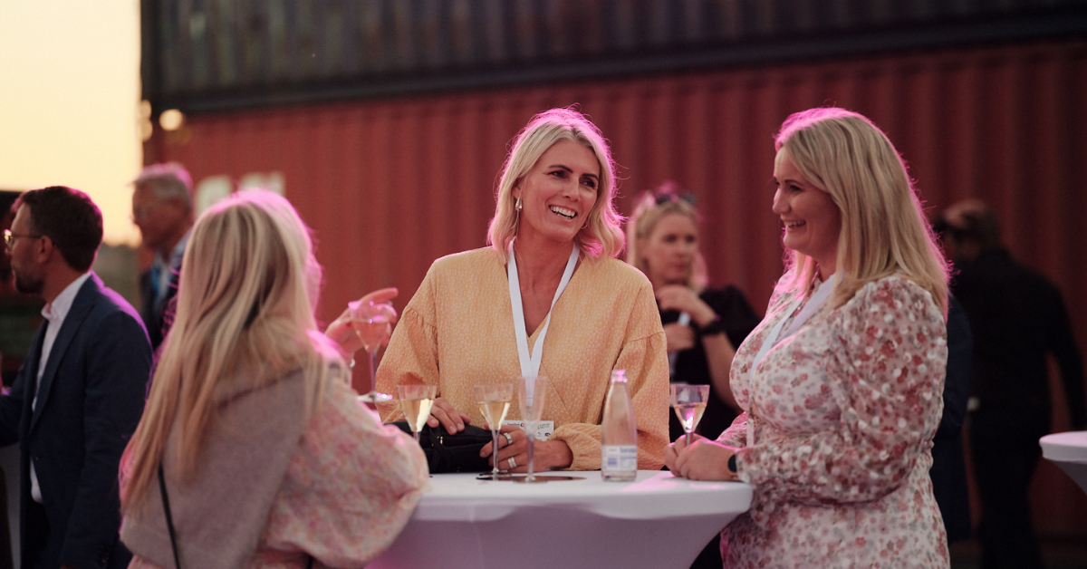 I midten: Marianne Bryne Dalane. Til høyre: Kristin Frigstad, Thon Hotel Kristiansand. Foto: Marcel Tiedje