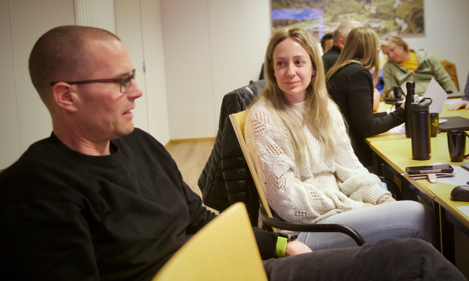 Jone Skjerping Urstad og Anette Olsen Vik (Einar Øgrey Farsund AS) under kompetanseprogram for bærekraft (Foto: Sveinung W. Jensen, Tellus Kommunikasjon) Jone Skjerping Urstad og Anette Olsen Vik (Einar Øgrey Farsund AS) under kompetanseprogram for bærekraft (Foto: Sveinung W. Jensen, Tellus Kommunikasjon)